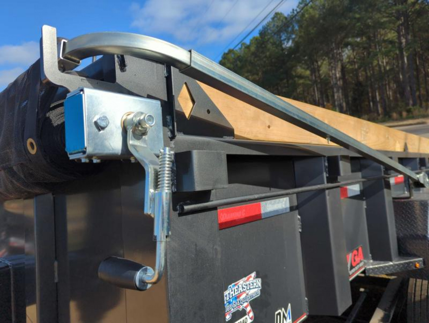 New 2025 Diamond C Trailers LPT207 Dump Trailer