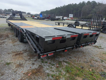 New 2025 Diamond C Trailers FMAX210 MAX RAMPS Deckover Trailer