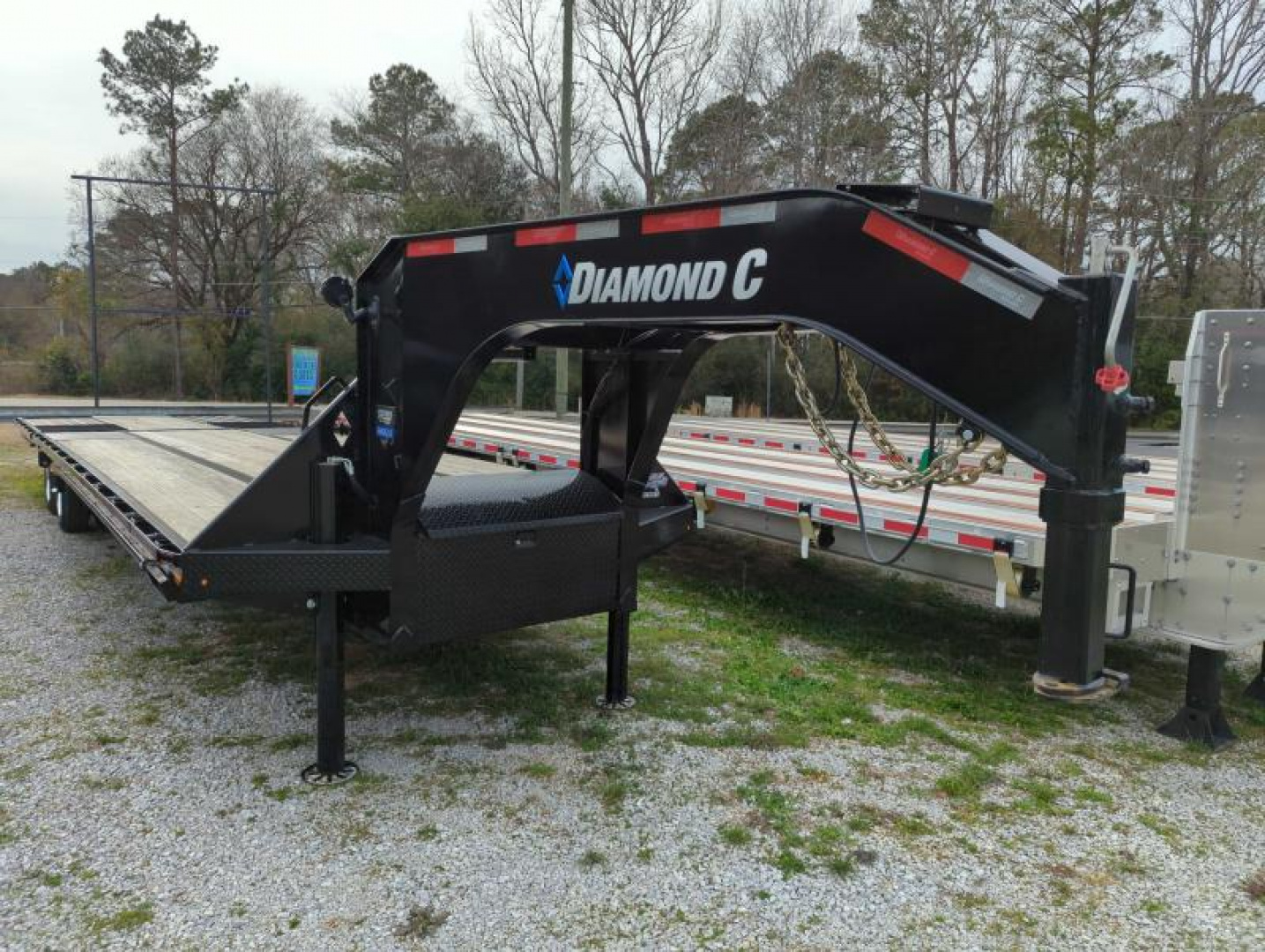 New 2025 Diamond C Trailers FMAX212 HDT PACESETTER EDITION Deckover Trailer