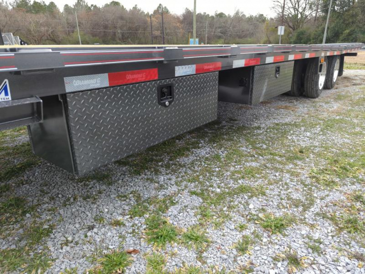 New 2025 Diamond C Trailers FMAX212 HDT Deckover Trailer