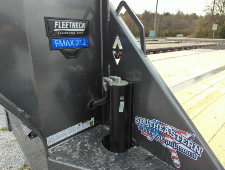 New 2025 Diamond C Trailers FMAX212 HDT Deckover Trailer