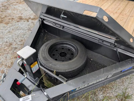 New 2025 Diamond C Trailers HDT208S Tilt Trailer