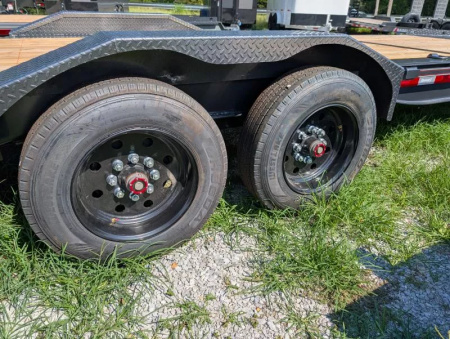 New 2025 Diamond C Trailers HDT208S-PACESETTER Equipment Trailer