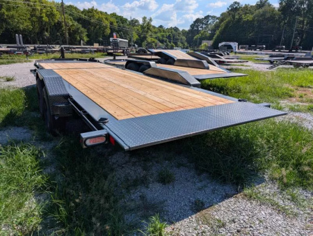 New 2025 Diamond C Trailers HDT208S-PACESETTER Equipment Trailer