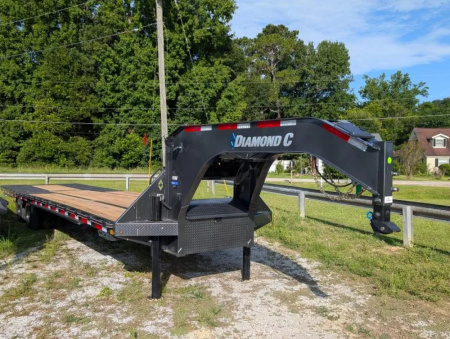 New 2025 Diamond C Trailers FMAX212HDT PACESETTER Deckover Trailer