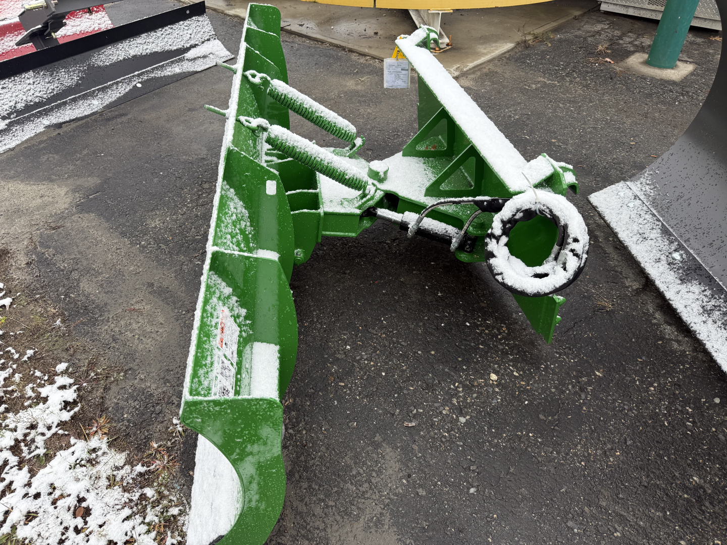 New 2025 CID 84" JD SNOW PLOW W/HYRO