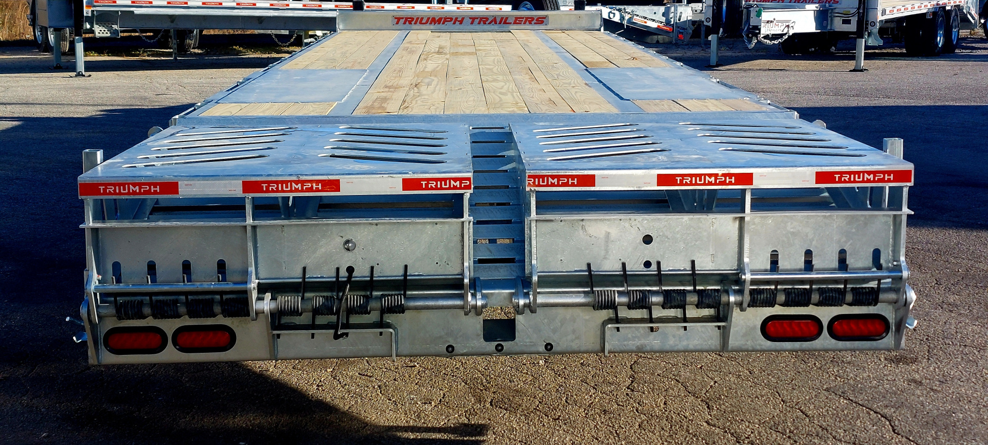 New 102 X 25 + 5 GALVANIZED DECKOVER EQUIPMENT HAULER 16K AXLES HYDRAULIC JACKS 27175# PAYLOAD 2026 TRUMPH