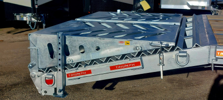 New 102 X 25 + 5 GALVANIZED DECKOVER EQUIPMENT HAULER 16K AXLES HYDRAULIC JACKS 27175# PAYLOAD 2026 TRUMPH