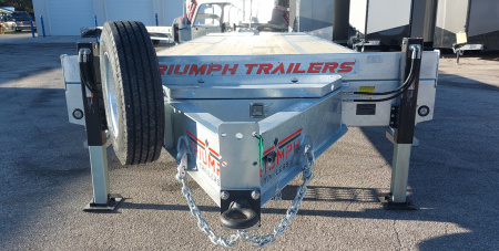 New 102 X 25 + 5 GALVANIZED DECKOVER EQUIPMENT HAULER 16K AXLES HYDRAULIC JACKS 27175# PAYLOAD 2026 TRUMPH