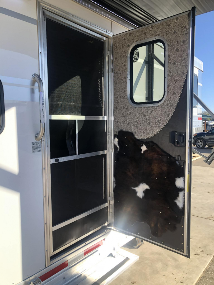 Used 2022 SMC 3H Living Quarter