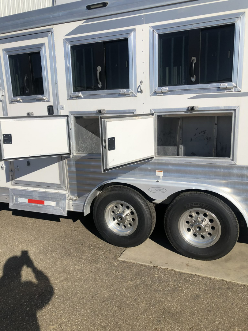 Used 2022 SMC 3H Living Quarter