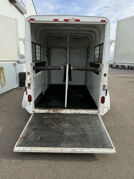 Used 2008 Sundowner Straight Load Horse Trailer