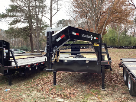 New 2026 Diamond T 10228SWFTD Deckover Trailer