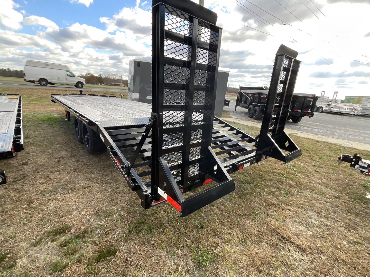 New 2025 Diamond C Trailers 23266 24’ DEC 208 Equipment Trailer