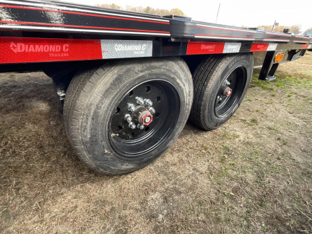 New 2025 Diamond C Trailers 23319 24’ DET 208 Equipment Trailer