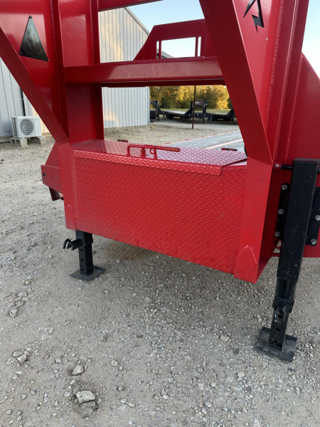 Used 2025 RawMaxx 27 + 5 GN Trailer Deckover Trailer