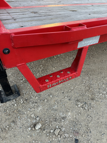 Used 2025 RawMaxx 27 + 5 GN Trailer Deckover Trailer