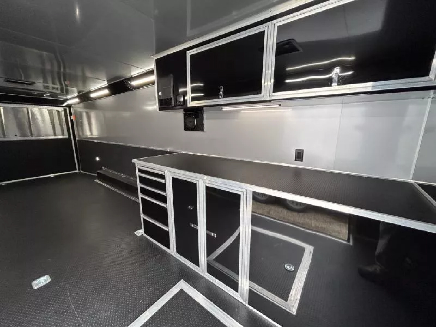New 2026 Haulmark 28 FT EDGE RACE TRAILER TURBO II PACKAGE BLACK OUT TRIM