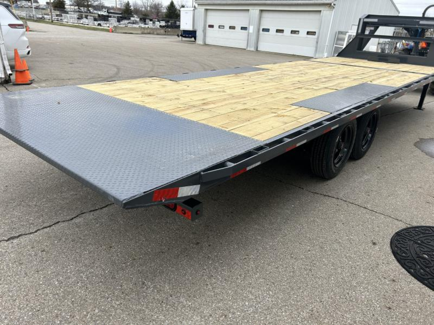 New 2024 Lamar Trailers 102 IN X 26 FT GOOSENECK DECK OVER TILT TRAILER 16K GVWR