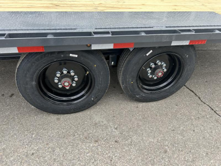 New 2024 Lamar Trailers 102 IN X 26 FT GOOSENECK DECK OVER TILT TRAILER 16K GVWR