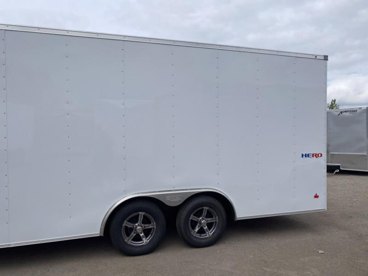 New 2025 Bravo Trailers 8.5 X 20 FT V-NOSE HERO ENCLOSED CARGO TRAILER 7 FT INT HT  WITH RAMP DOOR *FACTORY CLOSE OUT*