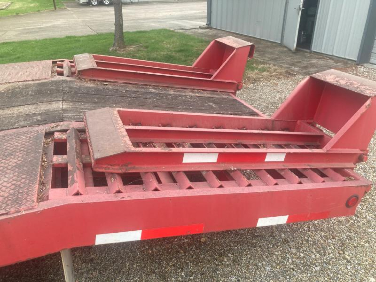 Used 2000 Talbert Mfg 25 FT USED TANDEM DUAL EQUIPMENT TRAILER