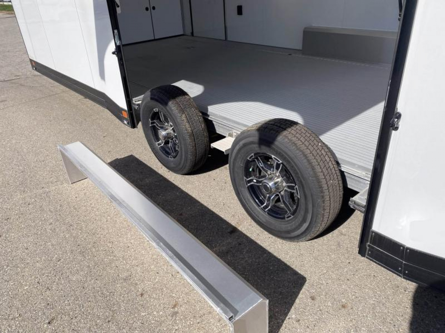 New 2023 ATC 24 FT ROM 500 ALUMINUM ENCLOSED RACE CAR HAULER WITH ESCAPE DOOR AND ALUMINUM FLOOR