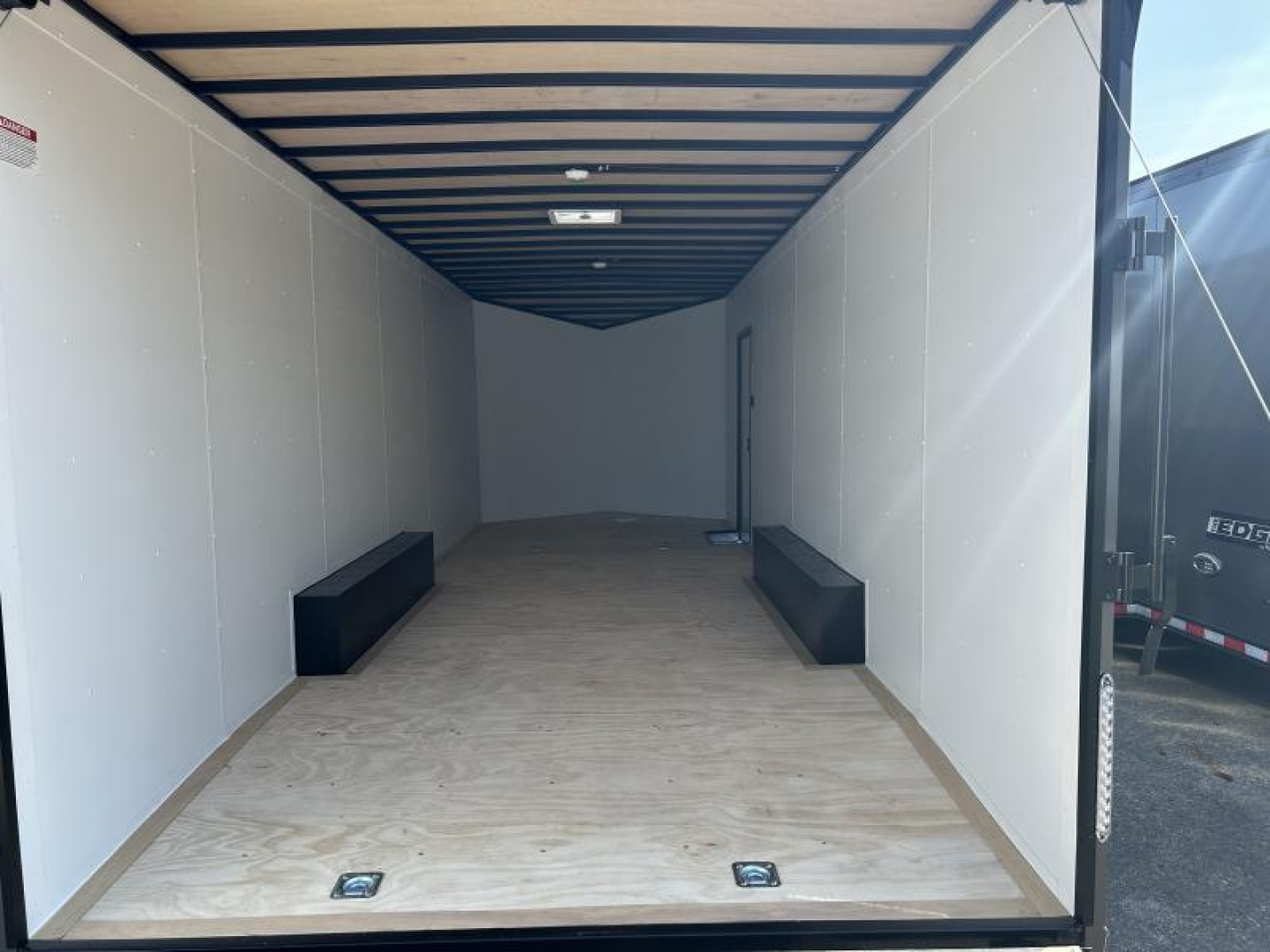 New 2024 United Trailers 24 FT ENCLOSED CAR HAULER TORSION AXLES  ALUMINUM WHEELS WITH BLACK OUT TRIM