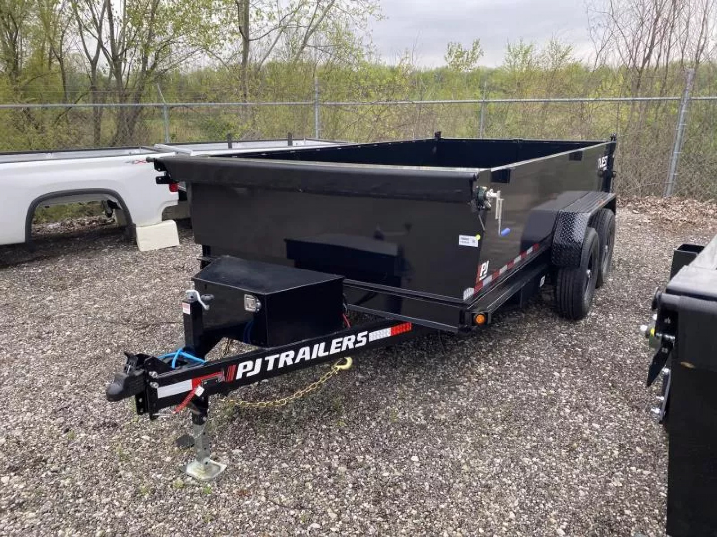 New 2026 PJ Trailers 7 X 14 FT DUMP TRAILER 14K GVWR SPREAD GATE TARP KIT