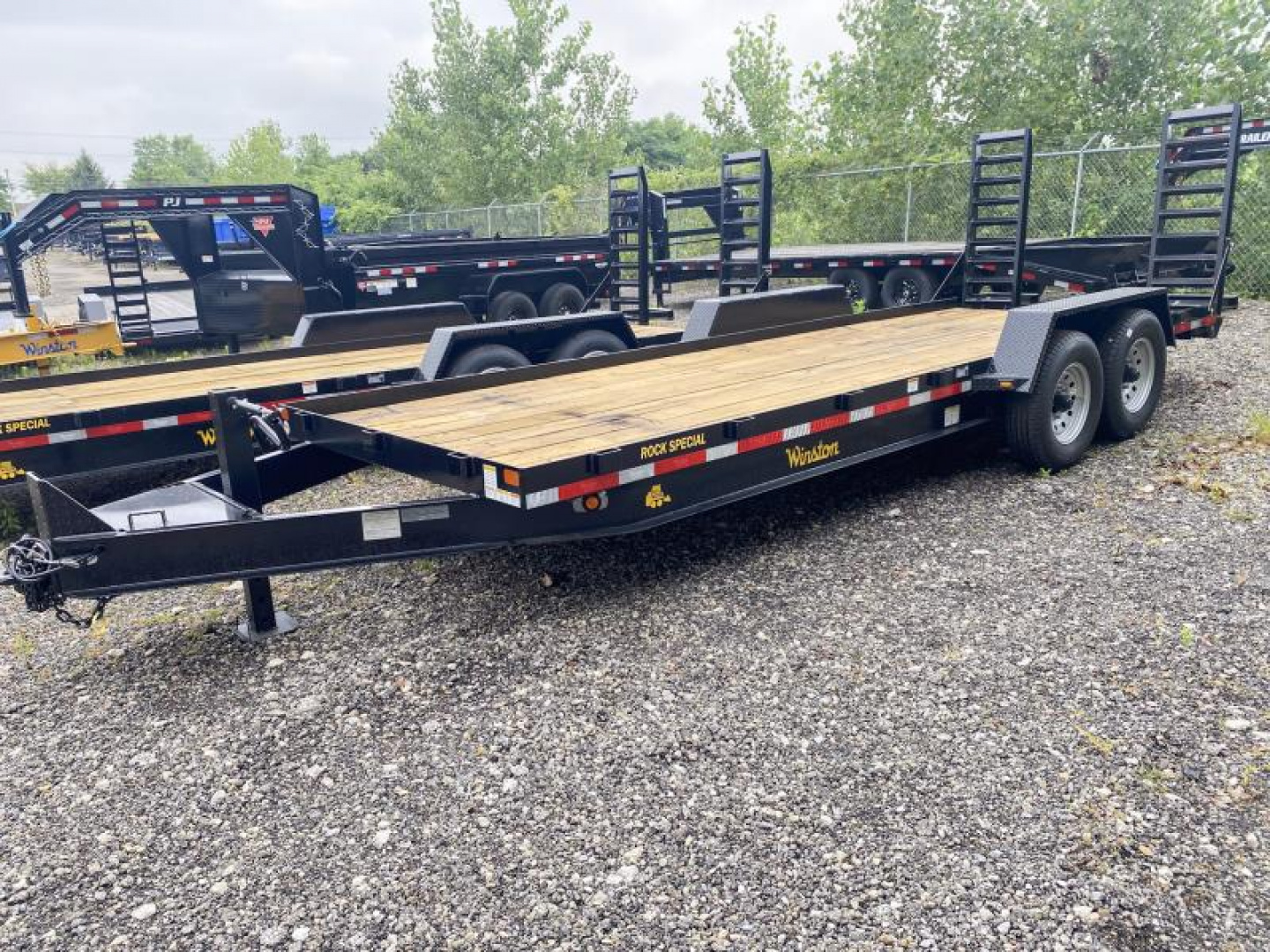 New 2024 Winston 7 TON 7 X 20 FT SKID STEER TRAILER SPRING ASSIST RAMPS