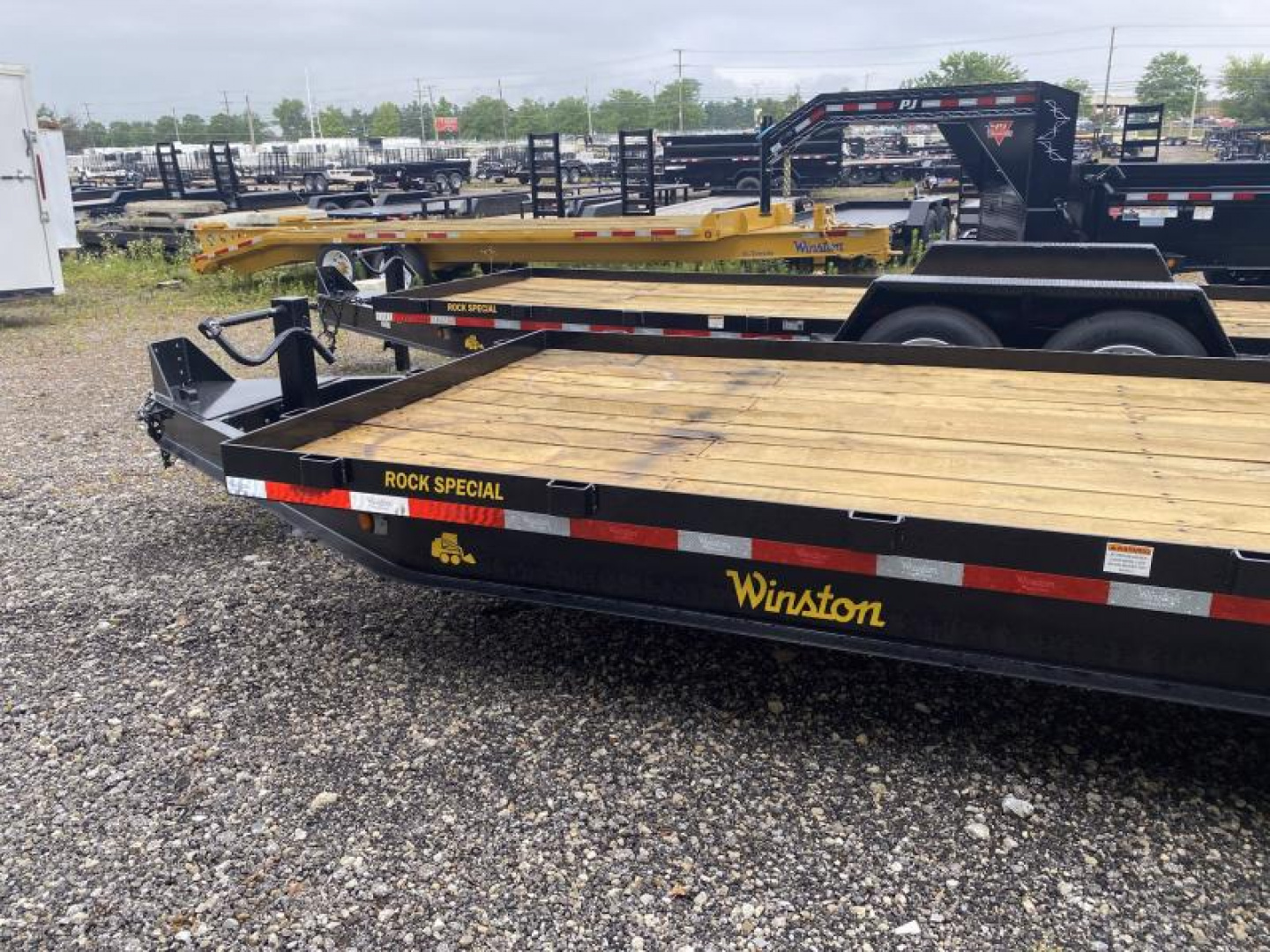 New 2024 Winston 7 TON 7 X 20 FT SKID STEER TRAILER SPRING ASSIST RAMPS