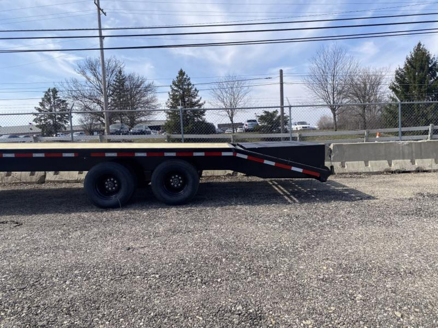 New 2025 Carry-On 25 FT GOOSENECK DECKOVER TRAILER 20K GVWR