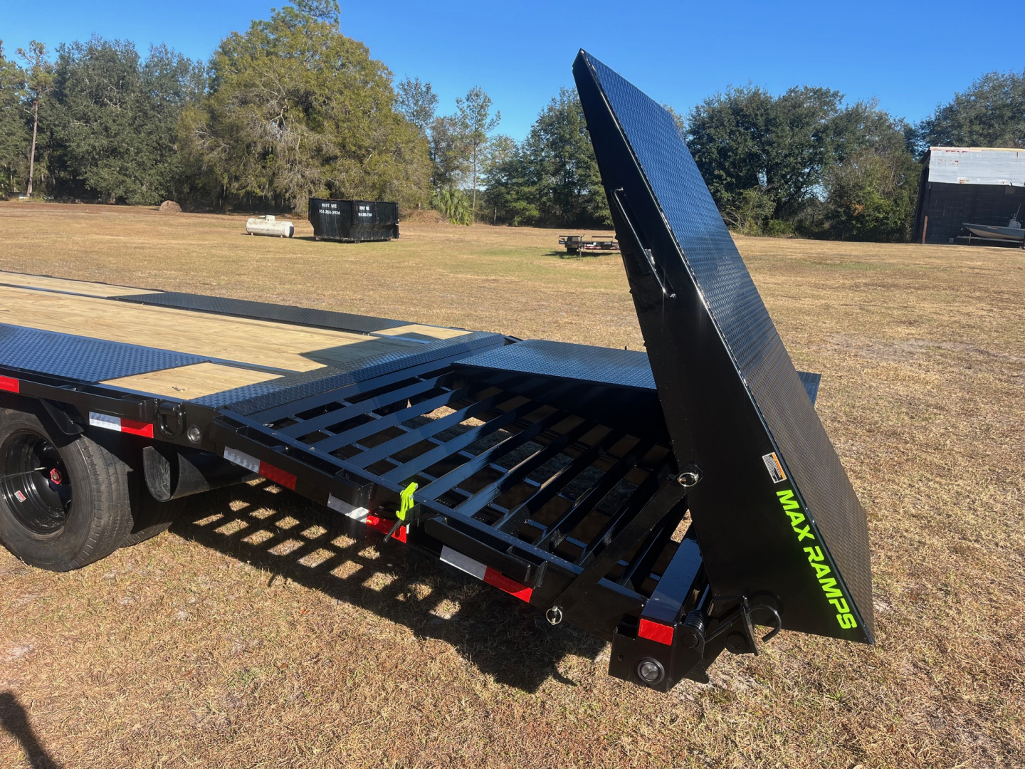 New 2026 LOAD TRAIL GP22 102 x 32 Tandem Low-Pro Gooseneck