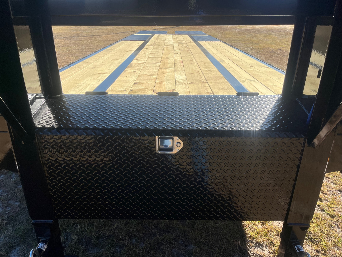 New 2026 LOAD TRAIL GP22 102 x 32 Tandem Low-Pro Gooseneck