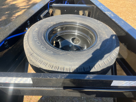 New 2026 LOAD TRAIL GP22 102 x 32 Tandem Low-Pro Gooseneck