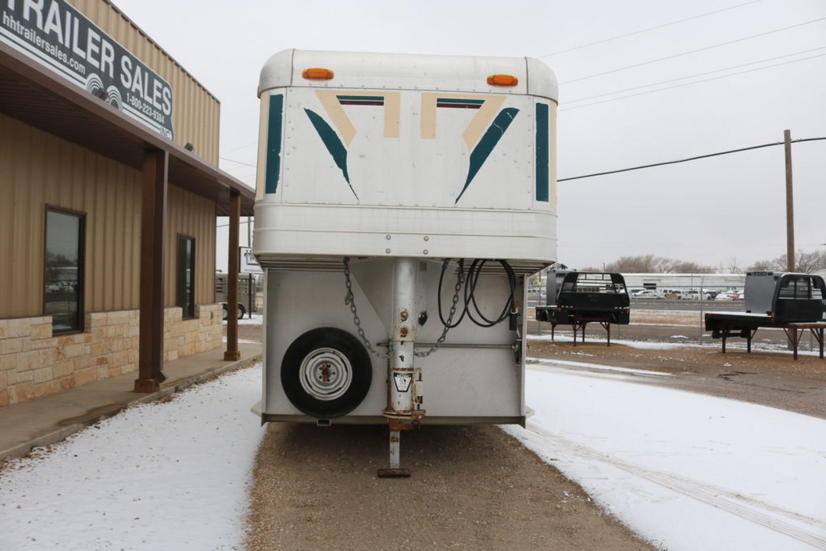 Used 1999 4-Star Trailers 2 HORSE GN
