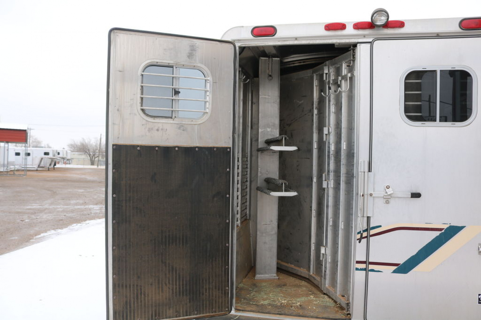 Used 1999 4-Star Trailers 2 HORSE GN