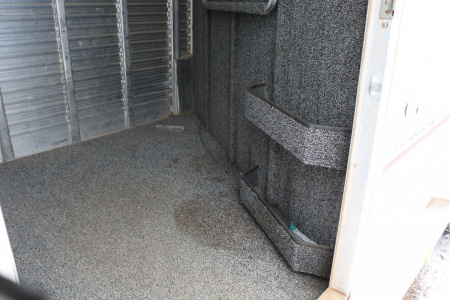 Used 1999 4-Star Trailers 2 HORSE GN