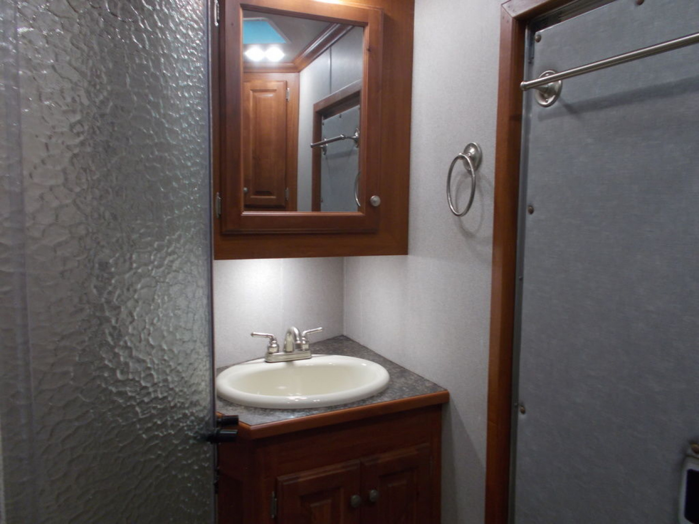 New 2022 Sundowner Trailers Santa Fe 6905 4H