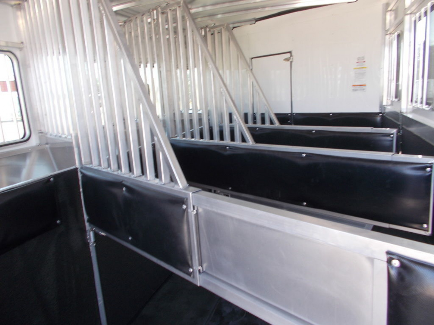 New 2022 Sundowner Trailers Santa Fe 6905 4H