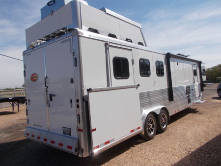 New 2022 Sundowner Trailers Horizon 8011 3 Horse