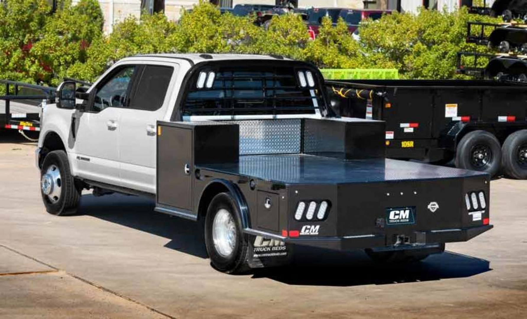 New 2023 CM Truck Beds SK DELUXE