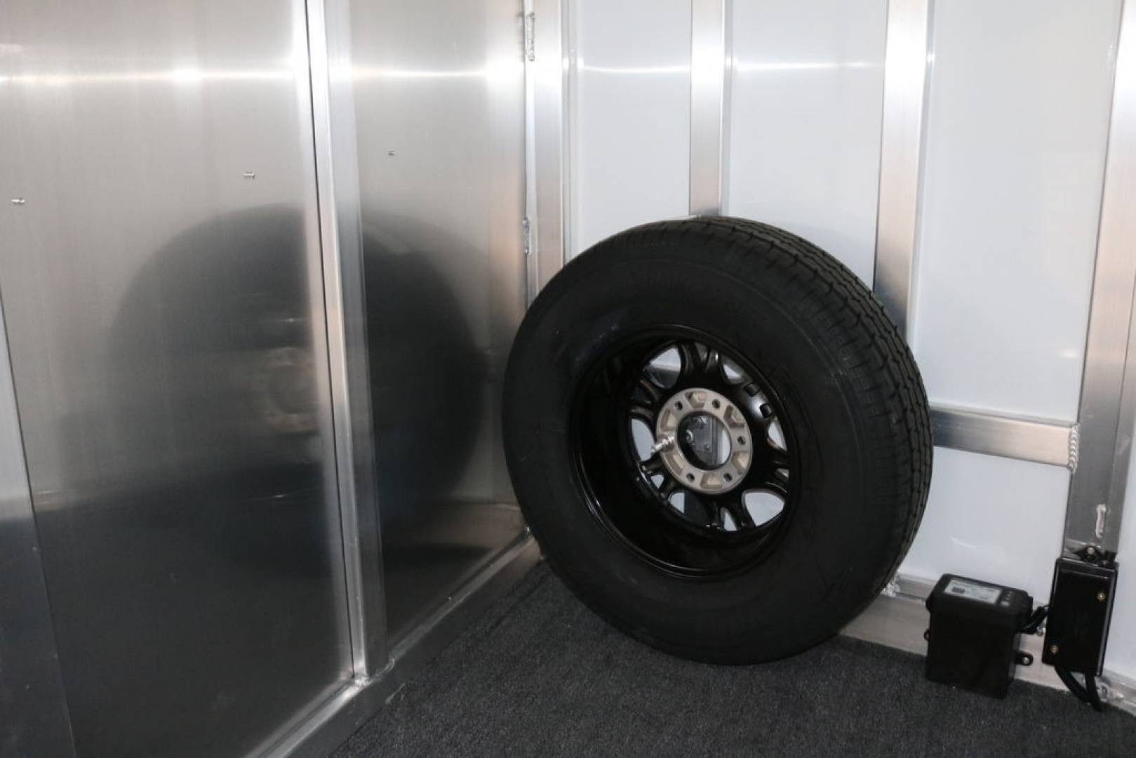 New 2024 Hart Trailer SOLUTION 2 HORSE BUMPER