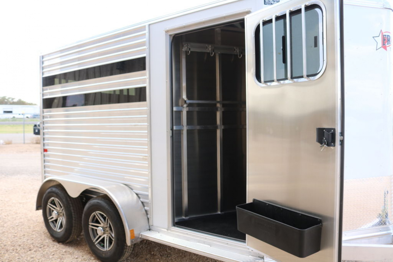 New 2023 Frontier Trailers FRONTIER 2H SLANT