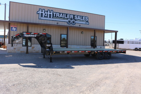 New 2024 Diamond C Trailers fmax 207