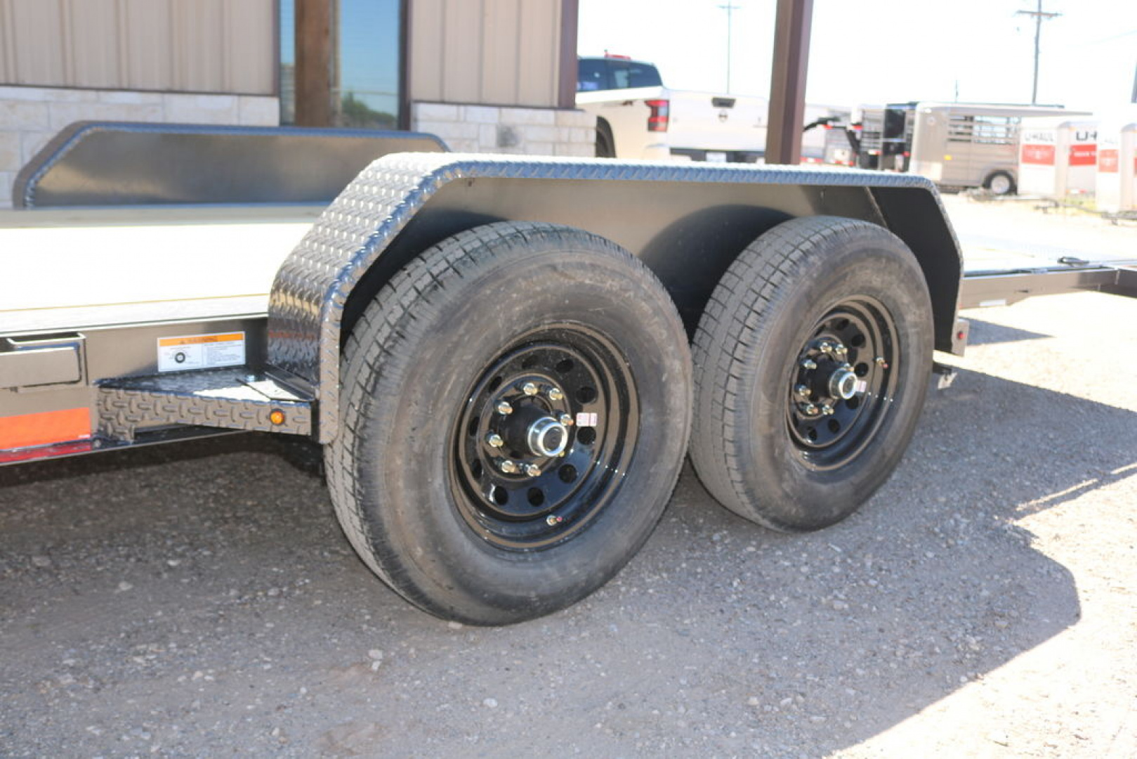 New 2025 Diamond C Trailers HTL