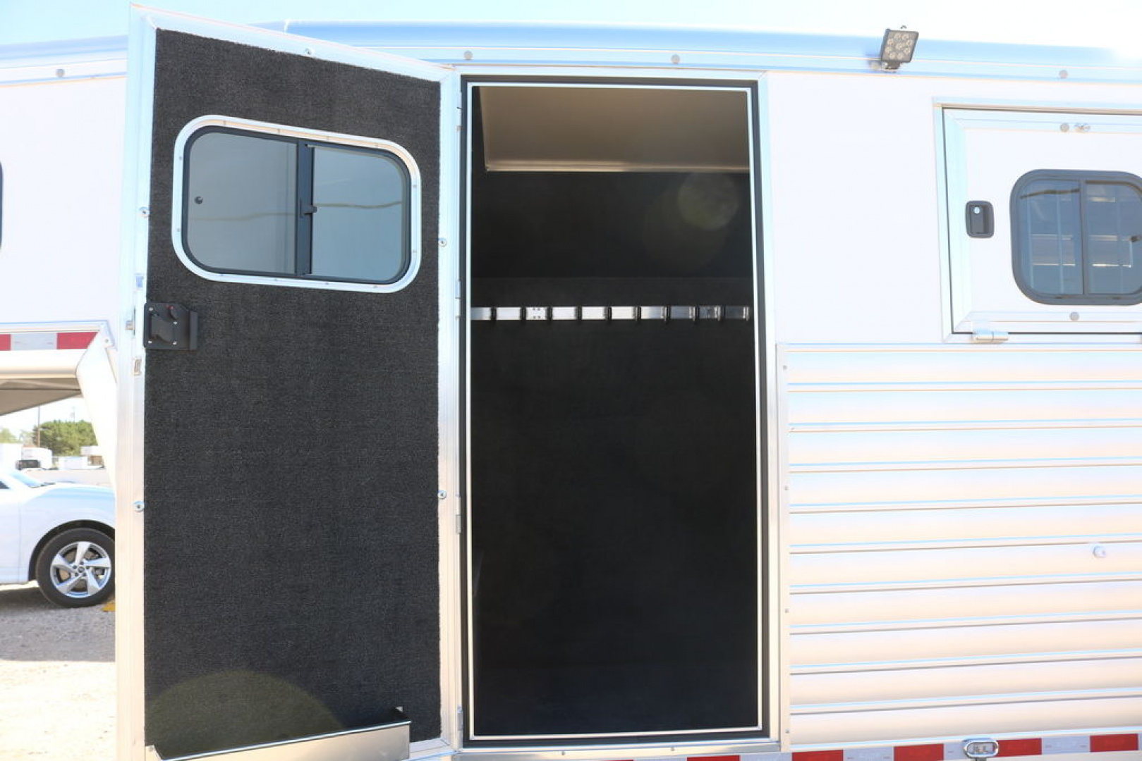 New 2025 Hart Trailer 6 HORSE TRAINER