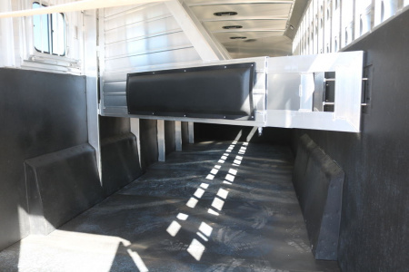 New 2025 Hart Trailer 6 HORSE TRAINER