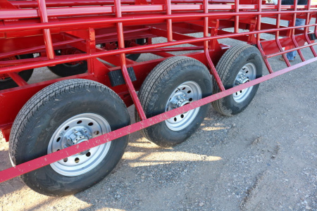 New 2024 Gooseneck Trailer MFG HAY MASTER
