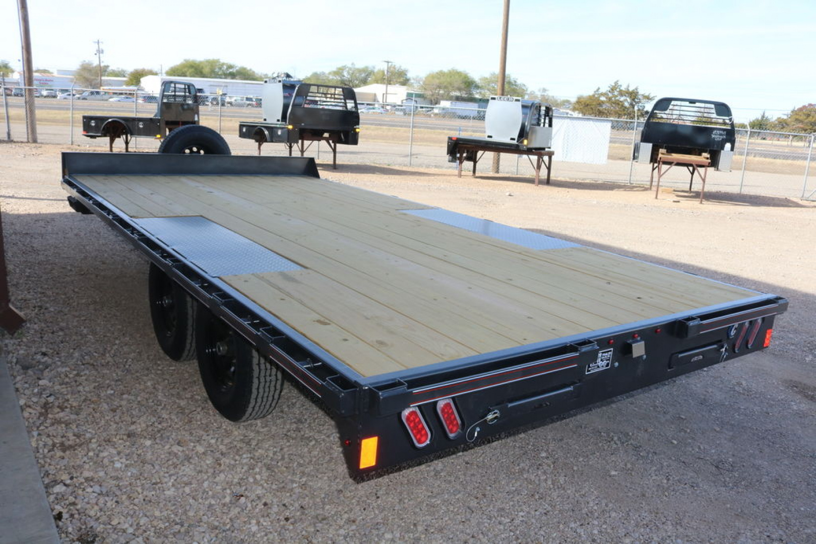New 2025 Diamond C Trailers GDD206 DECKOVER BP
